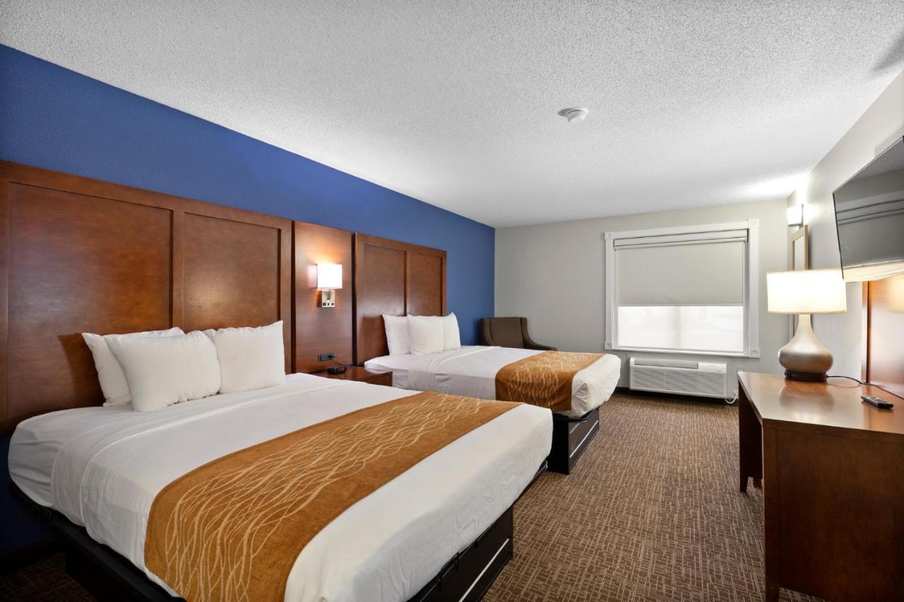 Comfort Inn & Suites St Louis-Hazelwood Εξωτερικό φωτογραφία