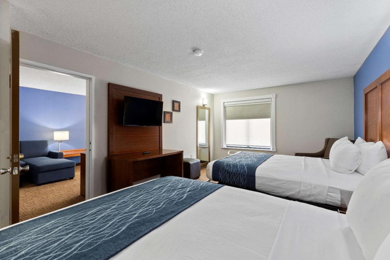 Comfort Inn & Suites St Louis-Hazelwood Εξωτερικό φωτογραφία
