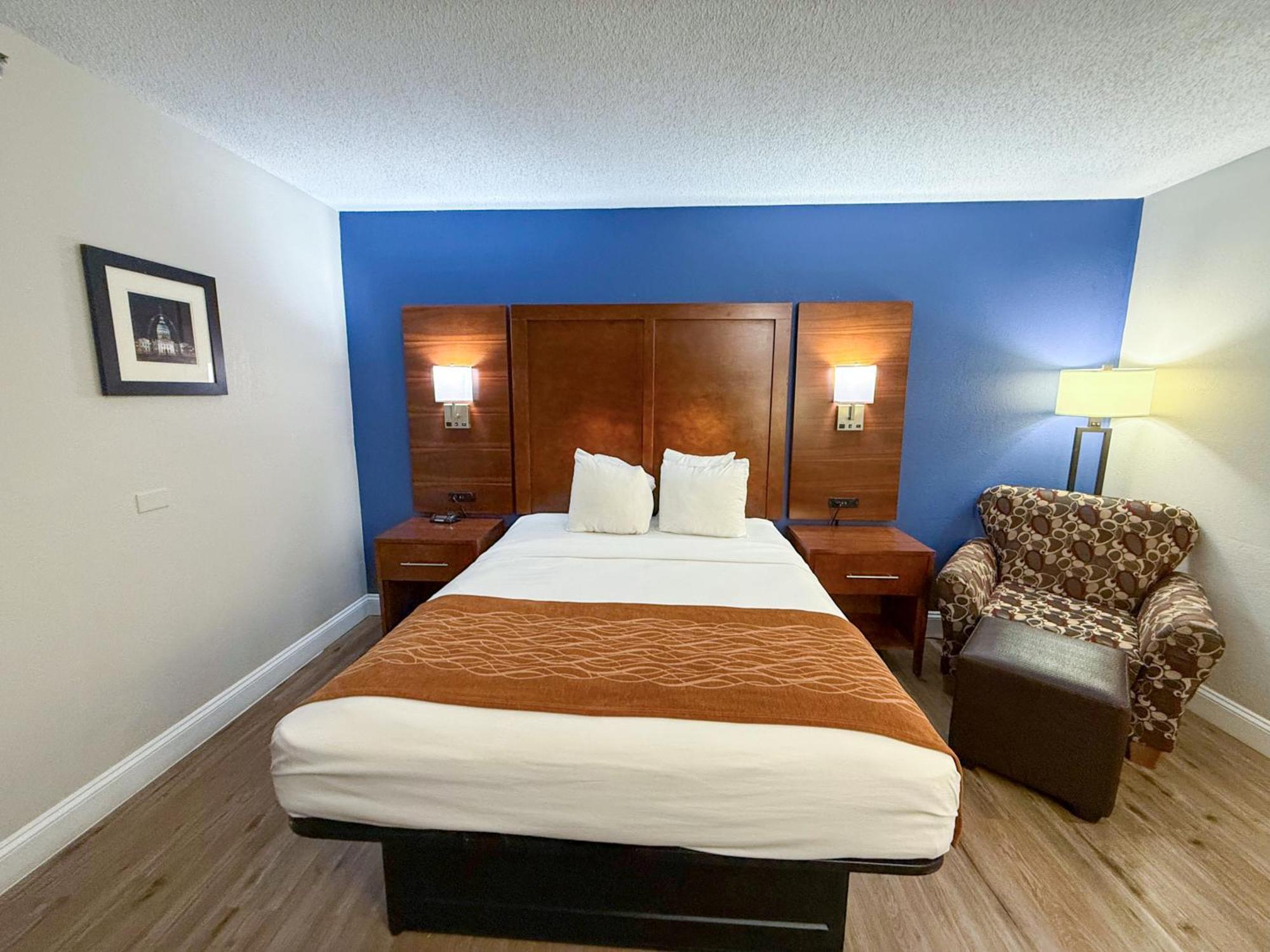 Comfort Inn & Suites St Louis-Hazelwood Εξωτερικό φωτογραφία