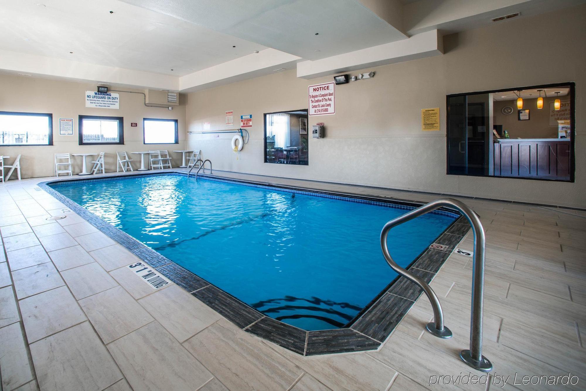 Comfort Inn & Suites St Louis-Hazelwood Εξωτερικό φωτογραφία