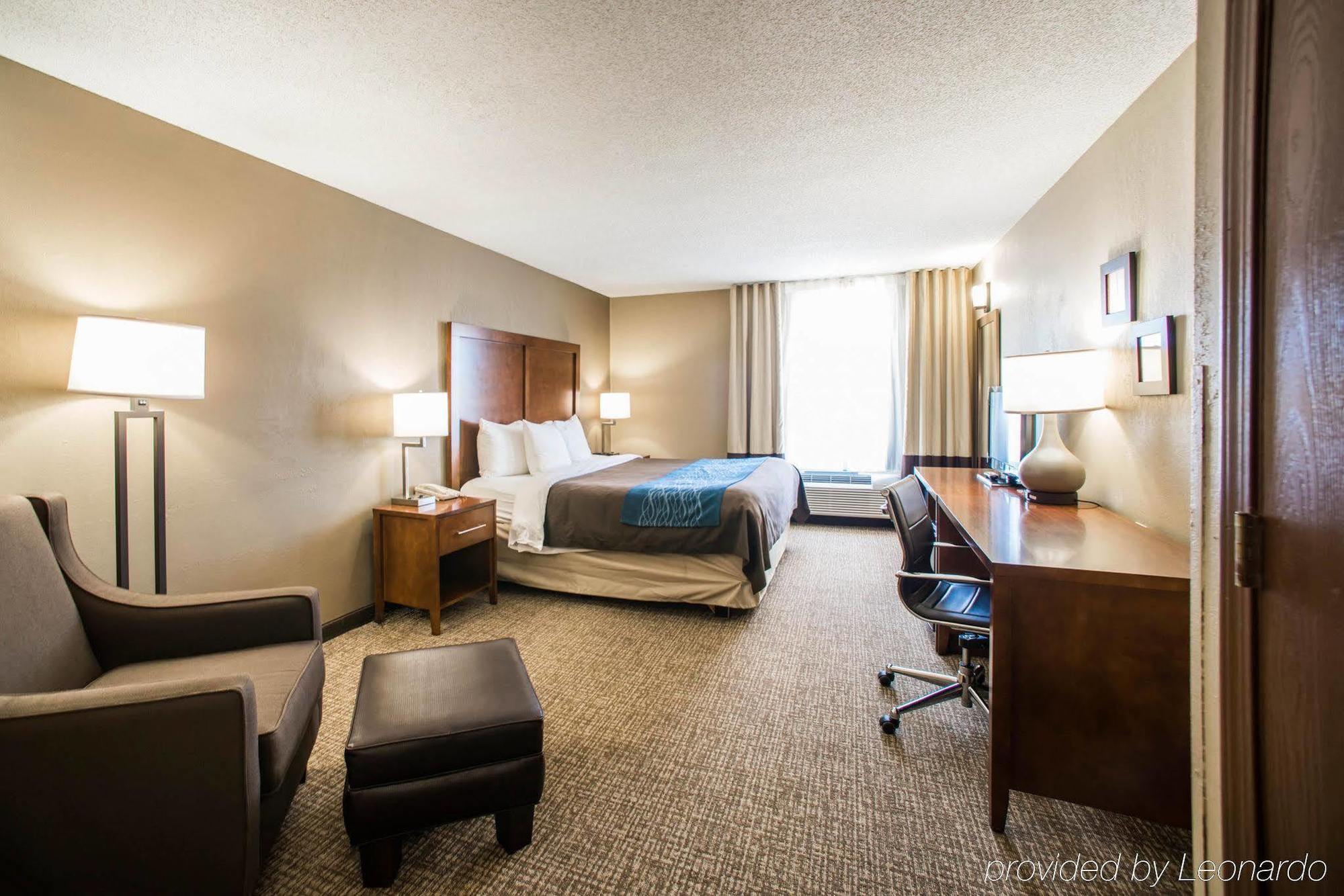 Comfort Inn & Suites St Louis-Hazelwood Εξωτερικό φωτογραφία