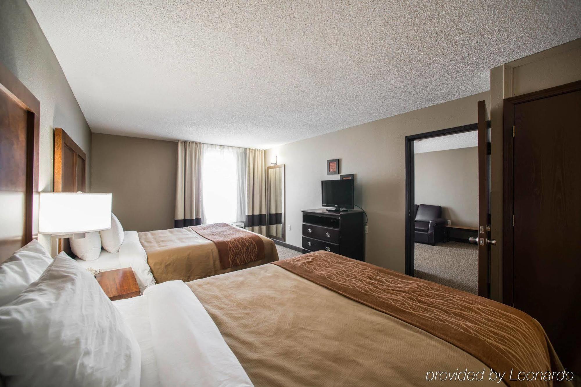 Comfort Inn & Suites St Louis-Hazelwood Εξωτερικό φωτογραφία