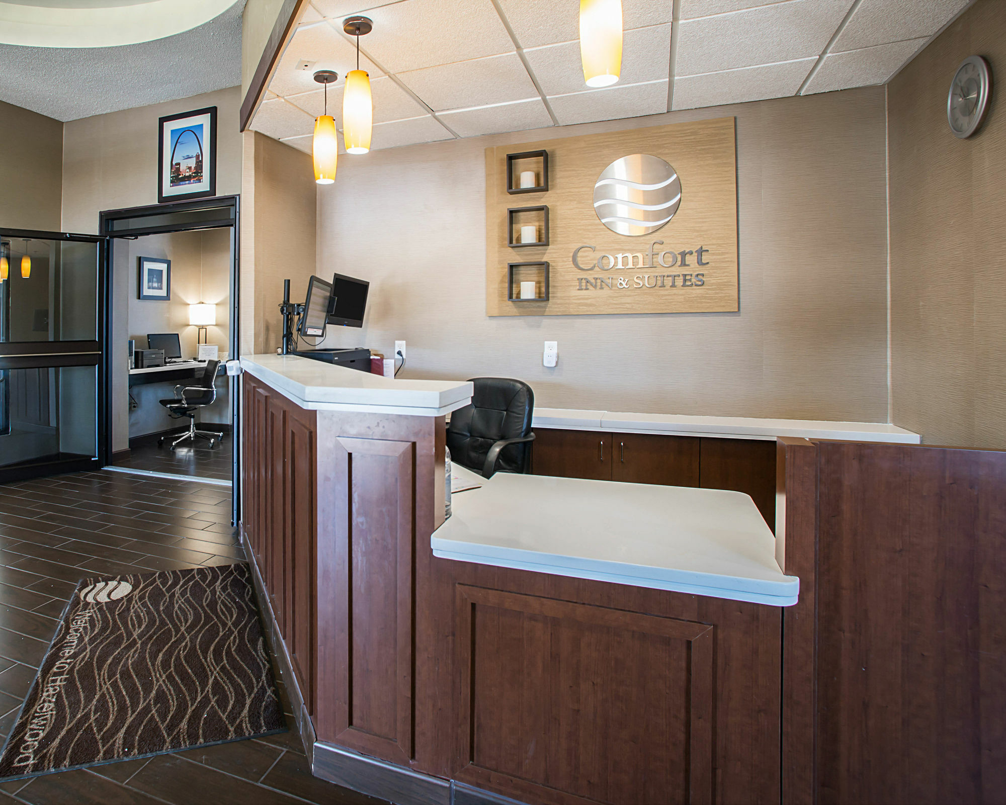 Comfort Inn & Suites St Louis-Hazelwood Εξωτερικό φωτογραφία